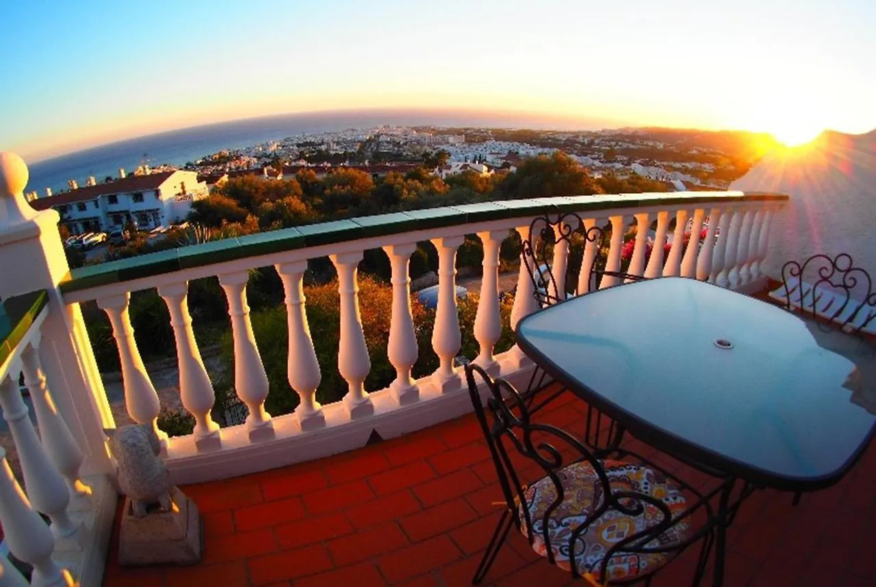 C/ Abetos 12 Urb. Algarrobo Villa Nerja