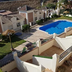  Сasa de vacaciones Stunning 2-Bed House In Nerja W Pool A C Garage